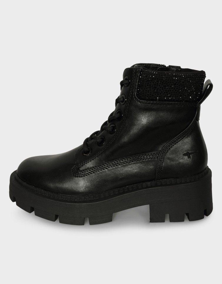 WOMEN BOOTS