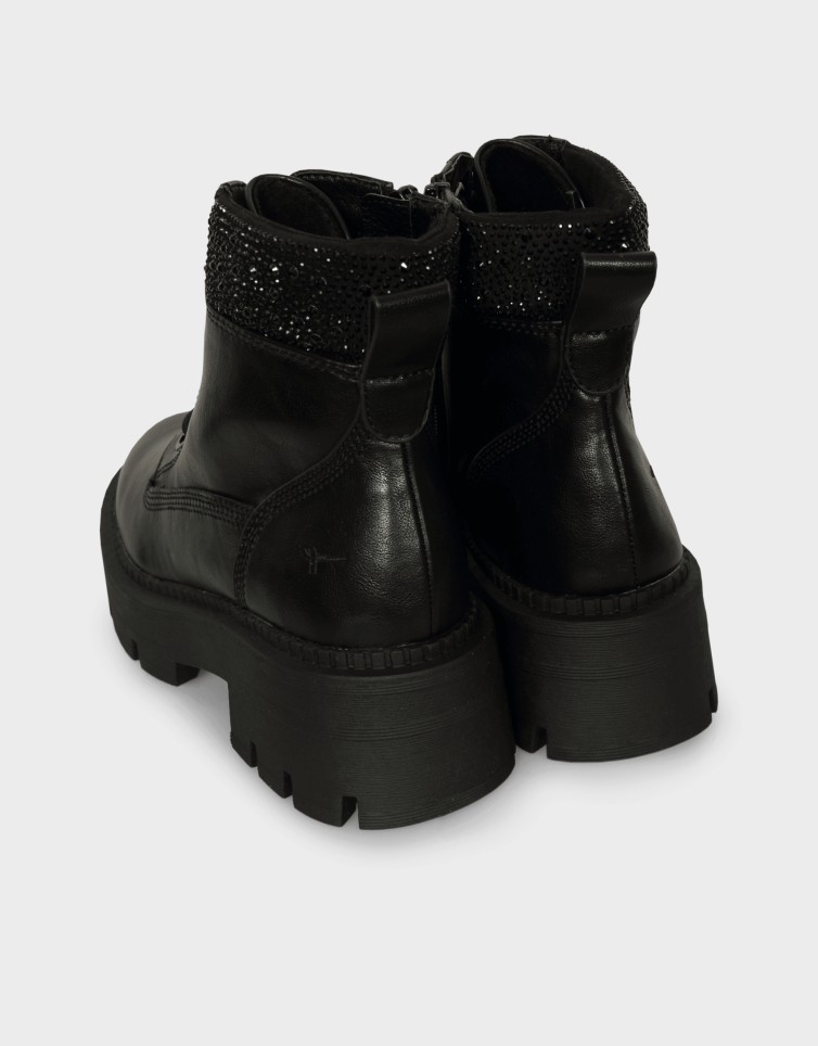 WOMEN BOOTS