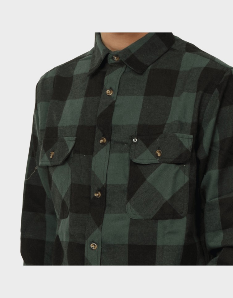 BUTTON DOWN FLANNEL