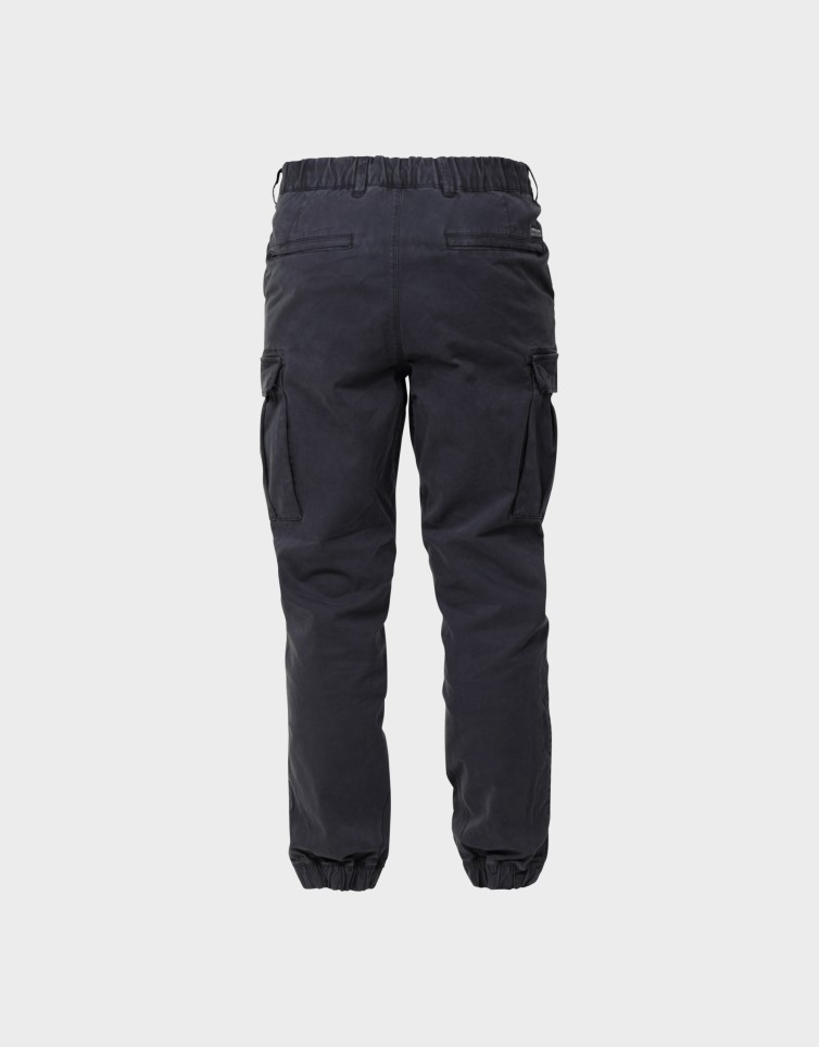 CUFFED CARGO