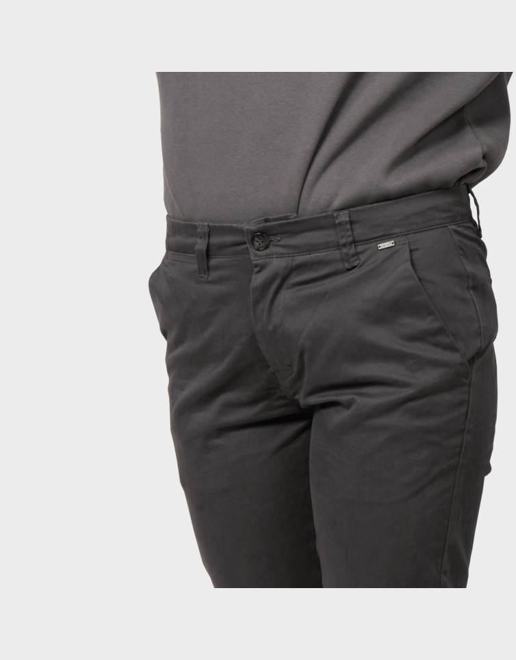 CHINO PANTS