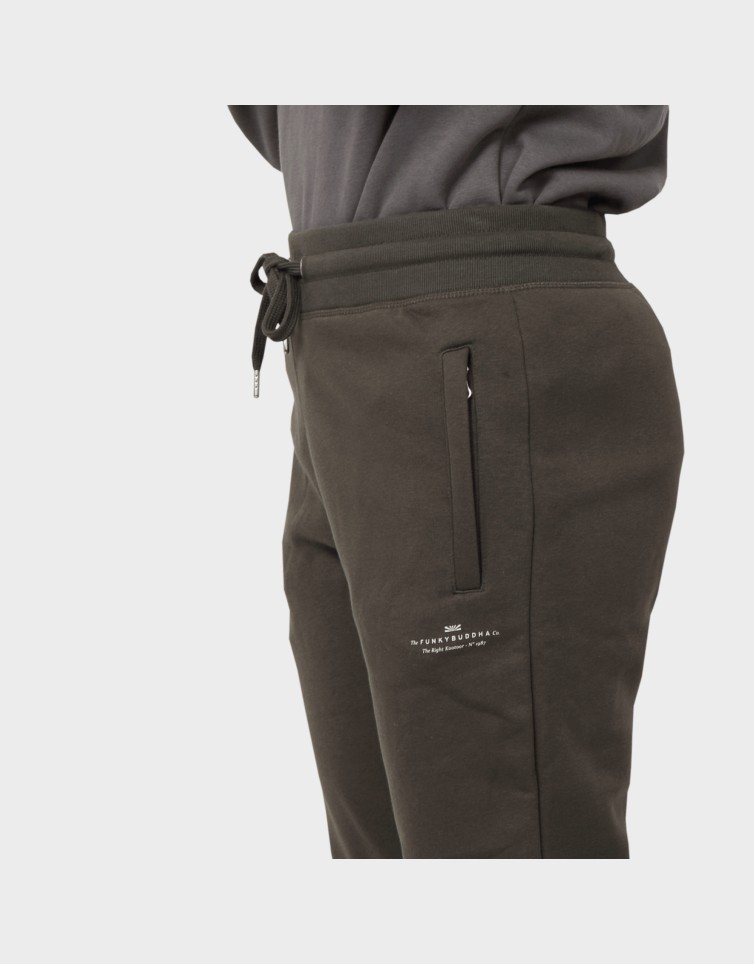 CASUAL SWEATPANTS