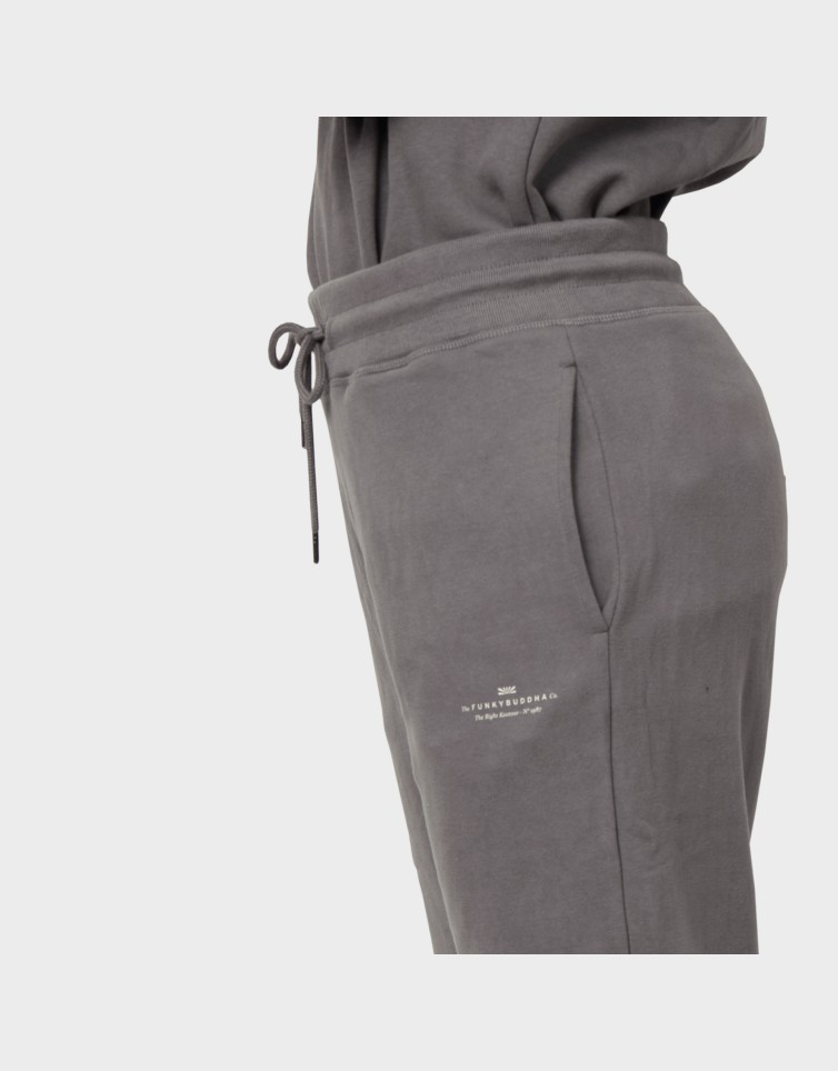 CASUAL SWEATPANTS