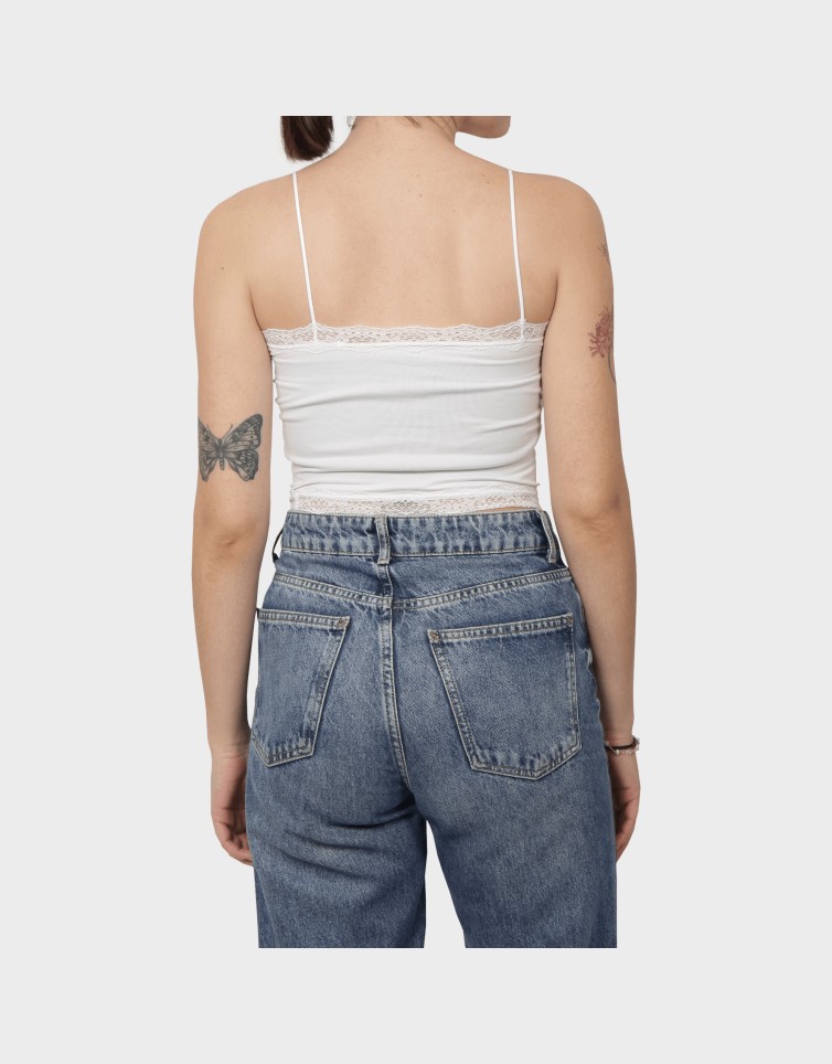 VICKY LACE SEAMLESS CROPPED TOP