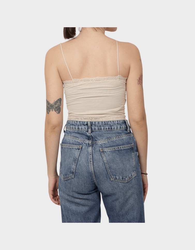 VICKY LACE SEAMLESS CROPPED TOP