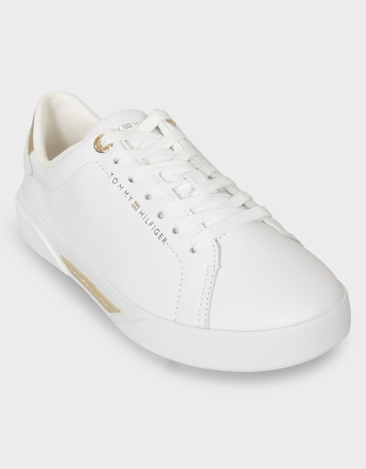 ESSENTIAL CHIC COURT