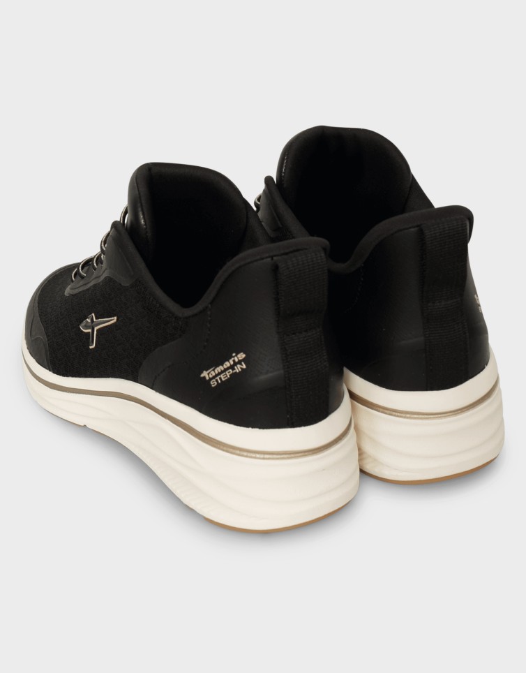 LACE-UP