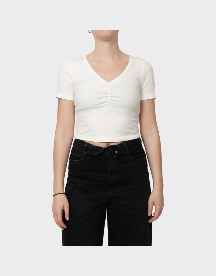 BETTY LIFE S/S SCALLOP V-NECK