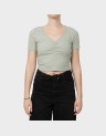 BETTY LIFE S/S SCALLOP V-NECK