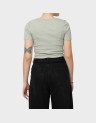 BETTY LIFE S/S SCALLOP V-NECK