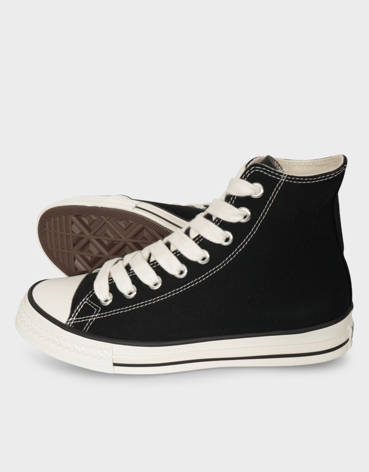 CHUCK TAYLOR THROWBACK