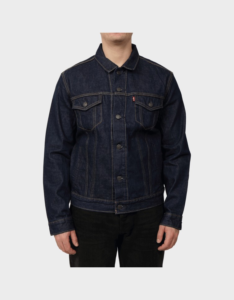 THE TRUCKER JACKET