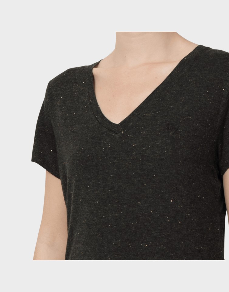 D1 STUDIOS SLUB EMB VEE TEE