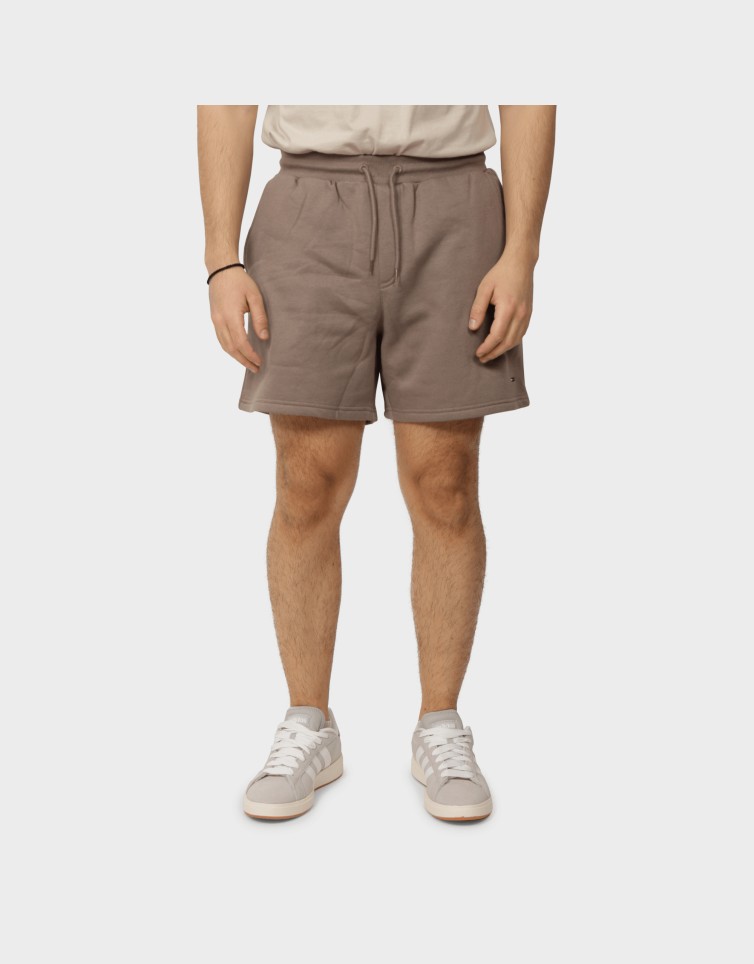 FLAG BEACH SHORT