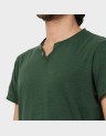 BASIC BUTTON TEE