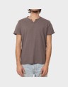 BASIC BUTTON TEE