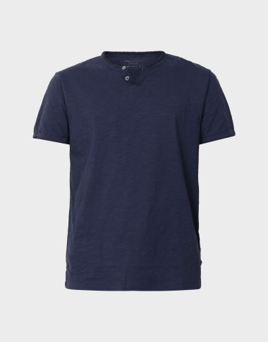 BASIC BUTTON TEE