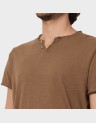 BASIC BUTTON TEE
