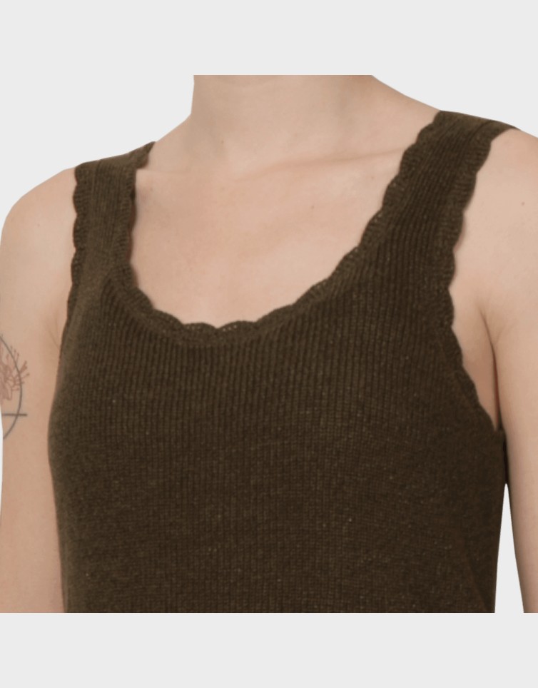 LEXIE SHINE SL U-NECK TOP