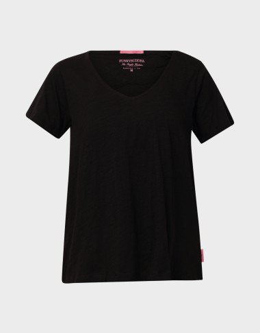ESSENTIAL TEE