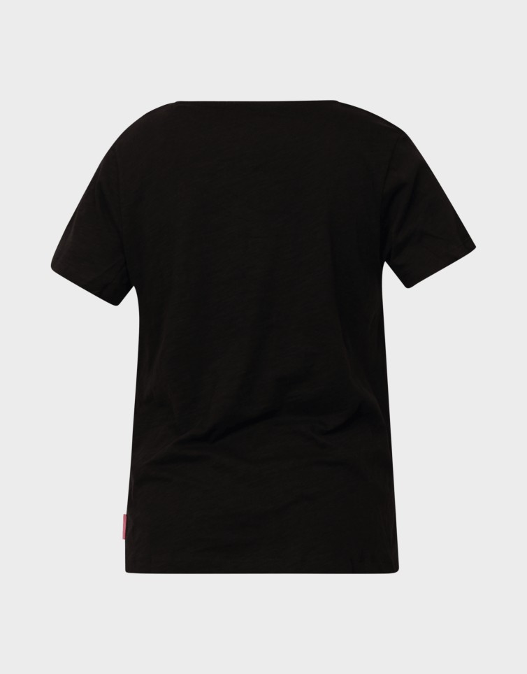 ESSENTIAL TEE