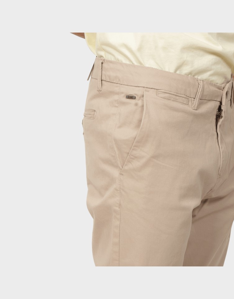 CHINO PANTS