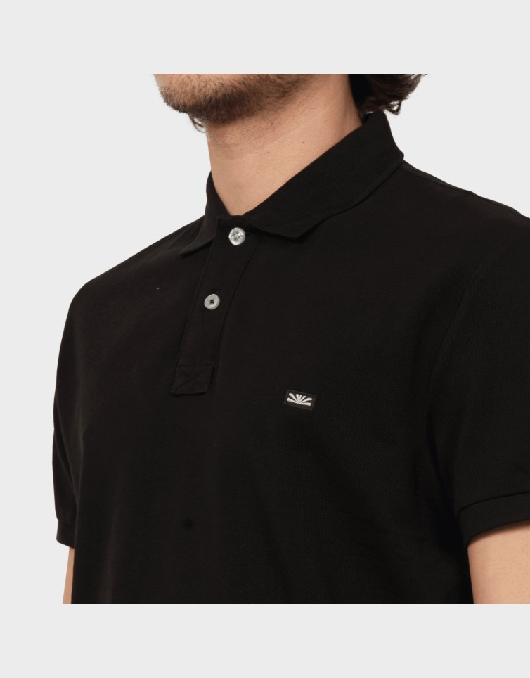 ESSENTIAL POLO