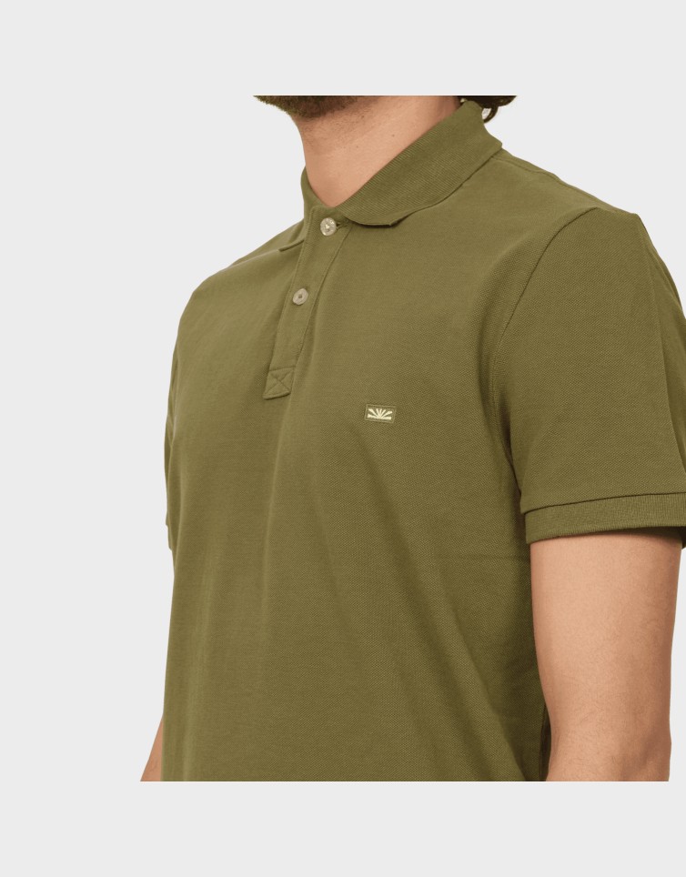 ESSENTIAL POLO