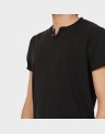 BASIC BUTTON TEE