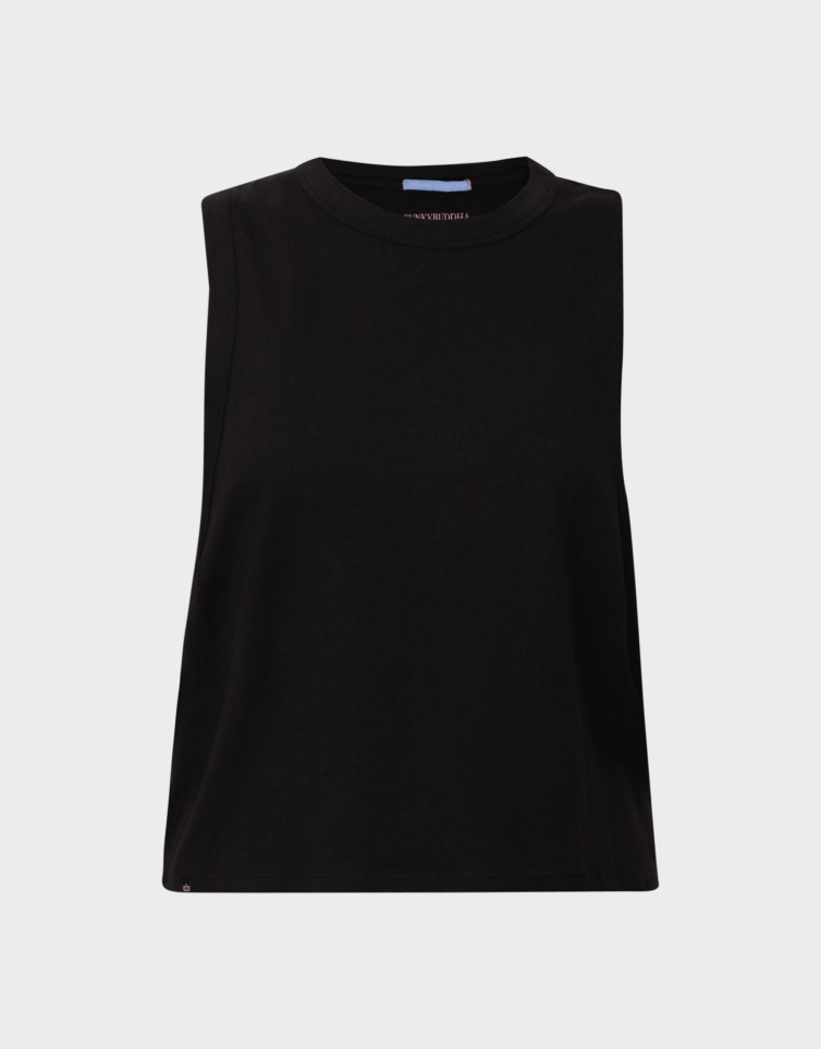 ESSENTIAL TEE