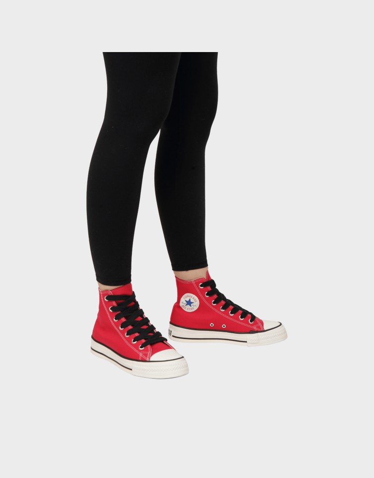 CHUCK TAYLOR THROWBACK