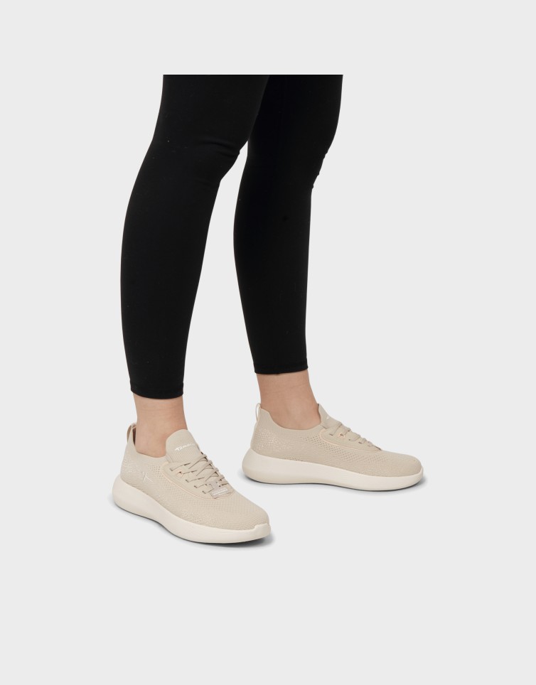 WOMEN LACE-UP
