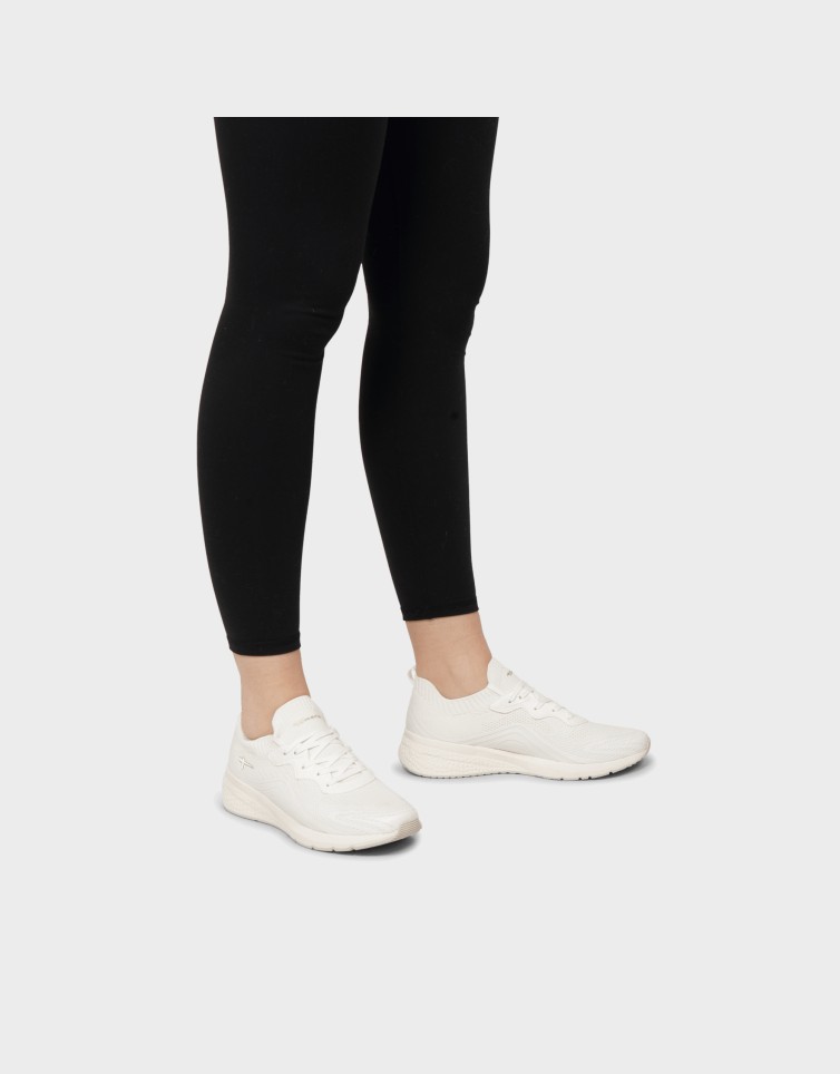 WOVEN LACE-UP