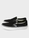 CLASSIC SLIP-ON
