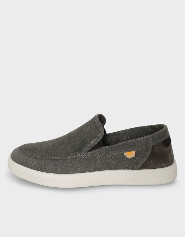 GROOVE SLIP-ON