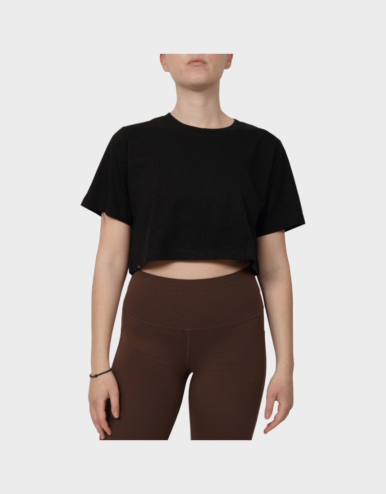 ESSENTIAL TEE