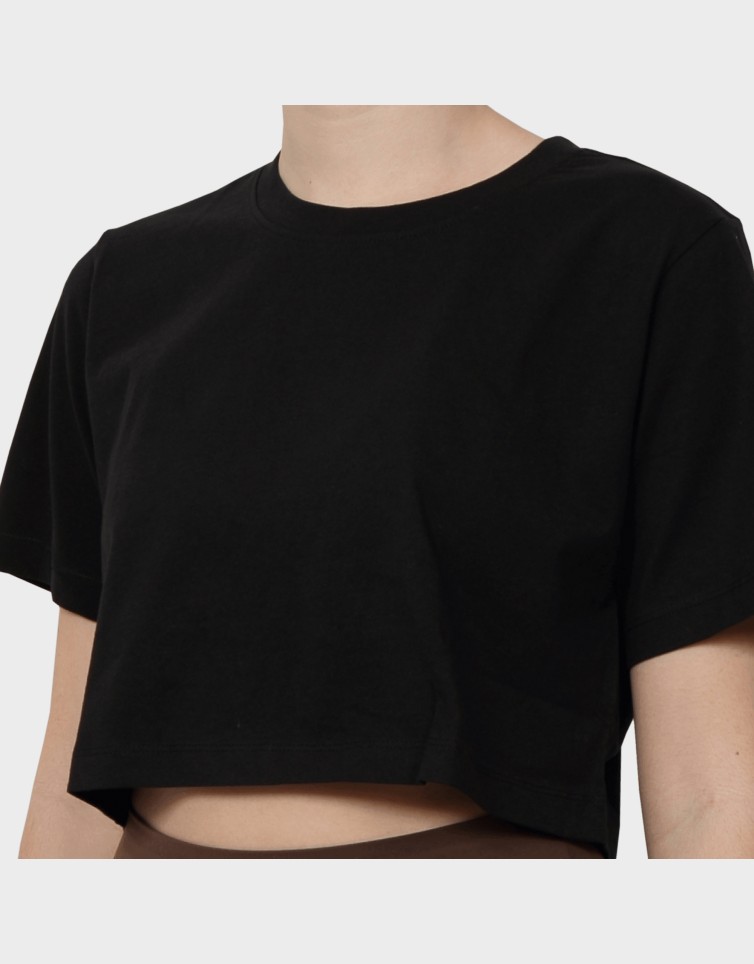 ESSENTIAL TEE