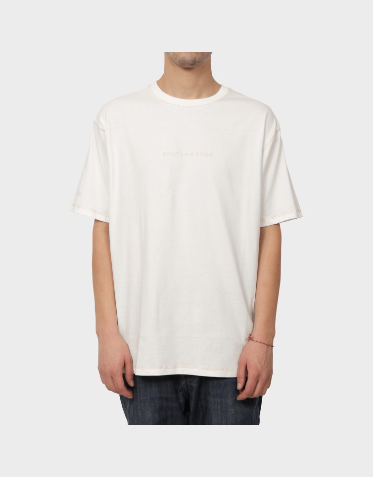 ESSENTIAL TEE