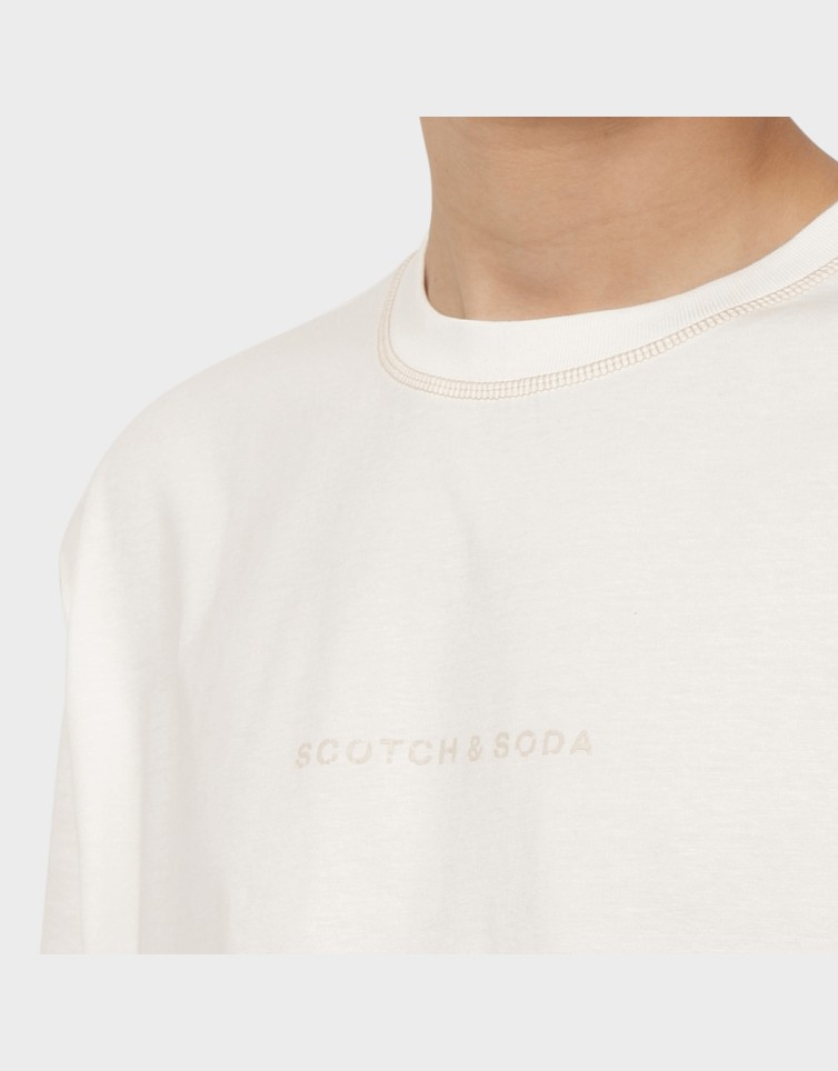 ESSENTIAL TEE