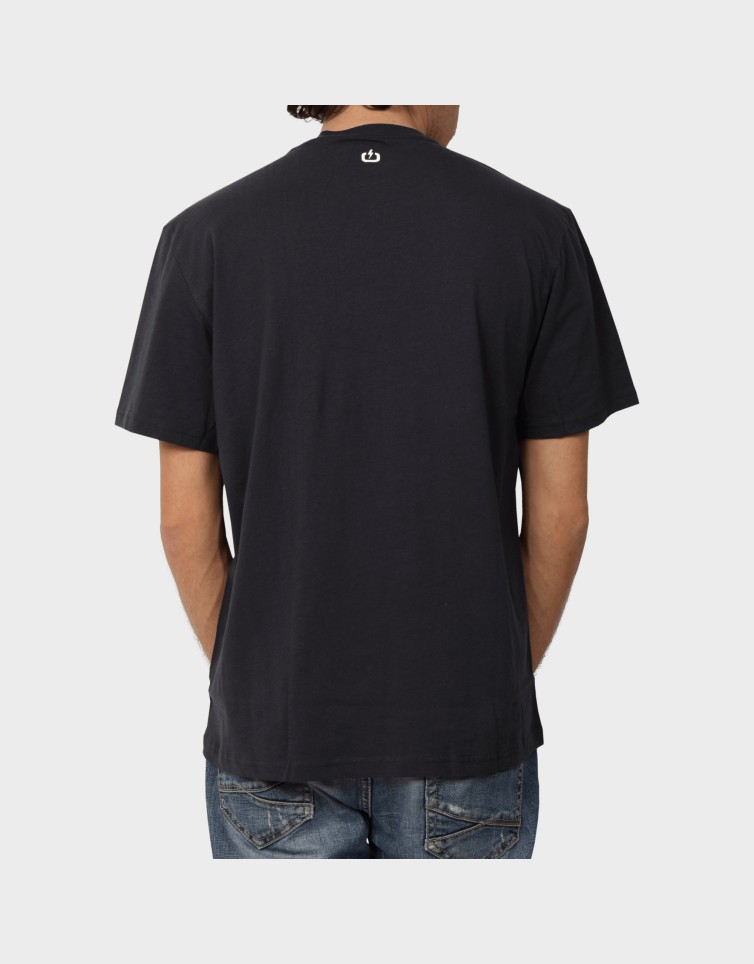 GRAPHIC S/S TEE