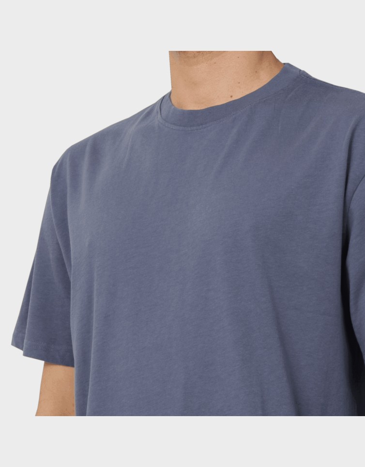 ESSENTIAL TEE