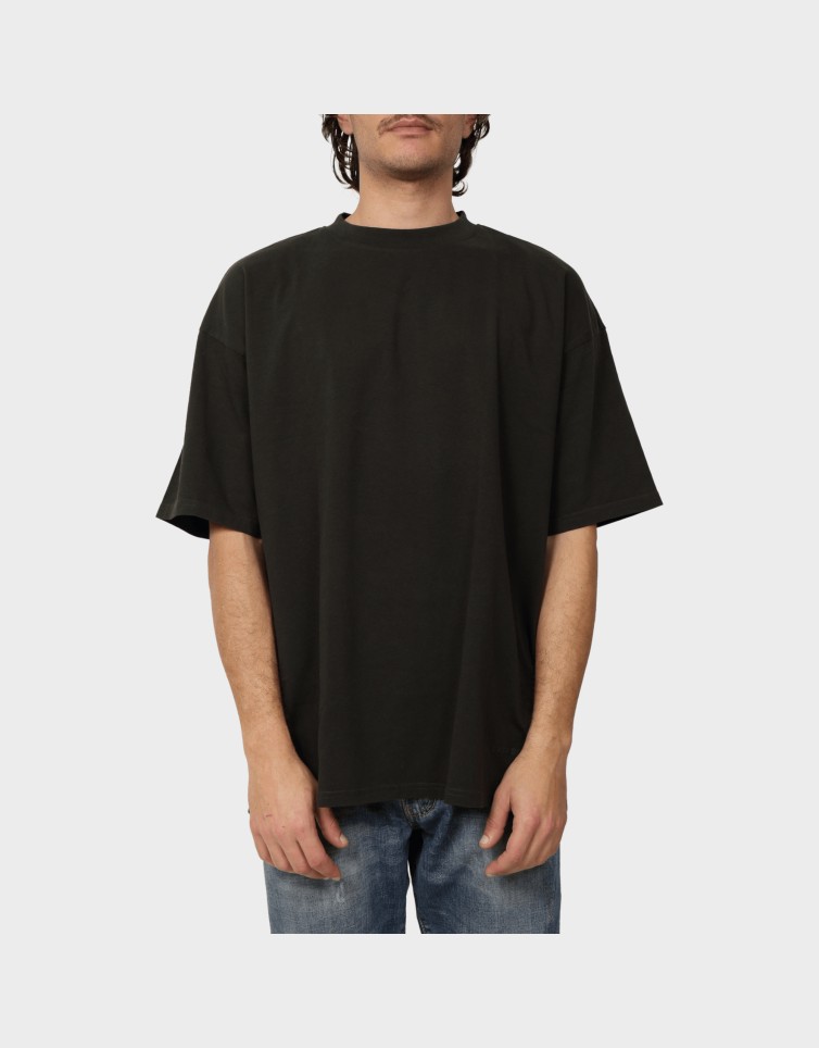 OVERSIZED TEE