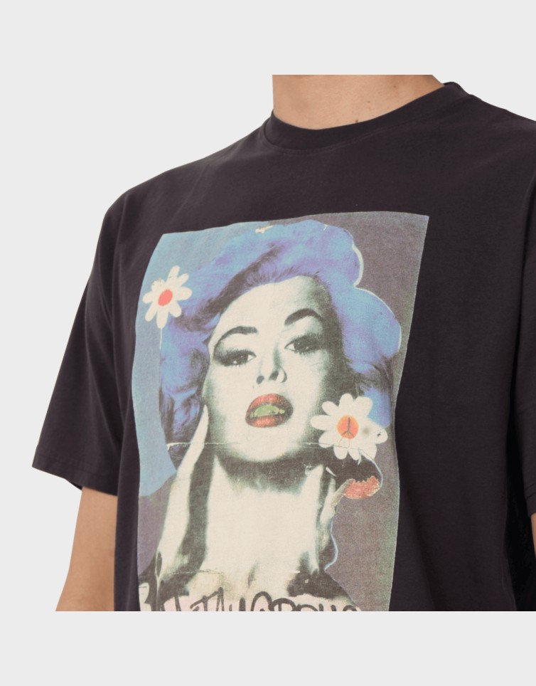 GRAPHIC TEE