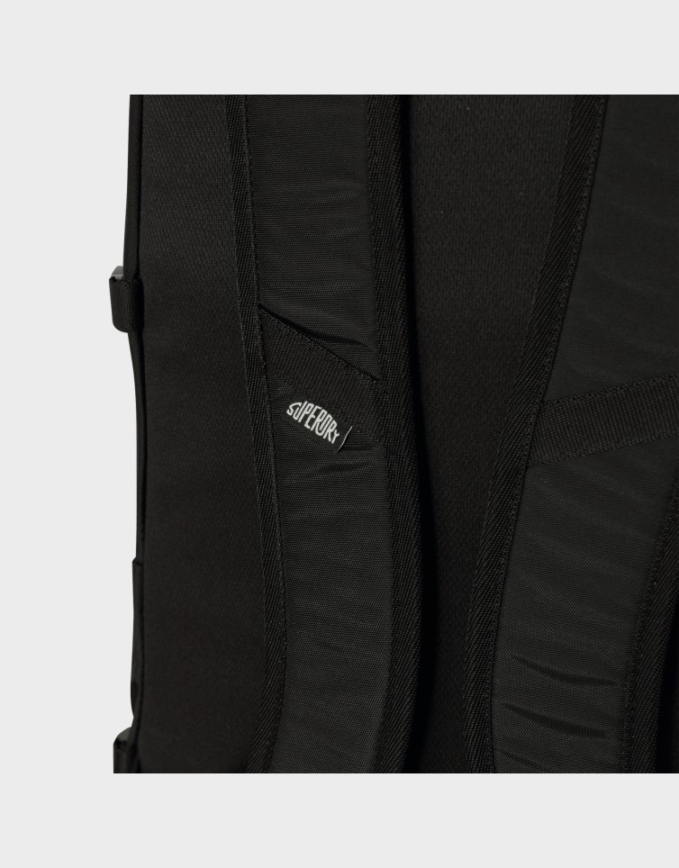 D1 OUTDOOR 32L BACKPACK