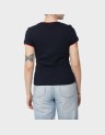 SLIM BADGE V-NECK TEE