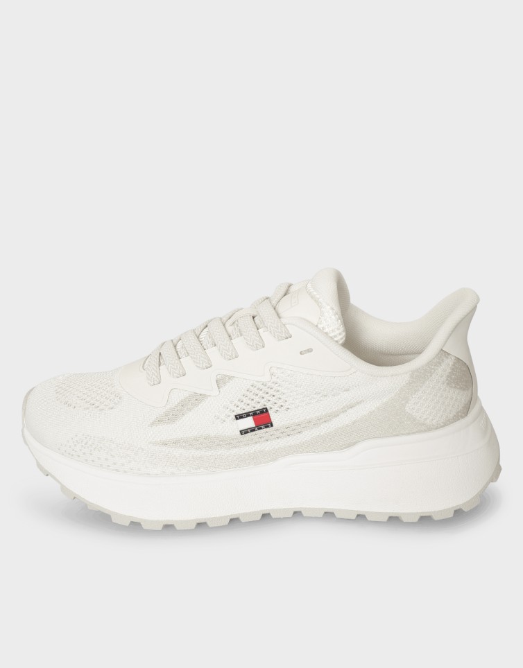 SPORTY KNIT RUNNER