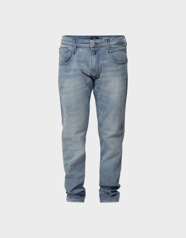 STRAIGHT FIT JEANS