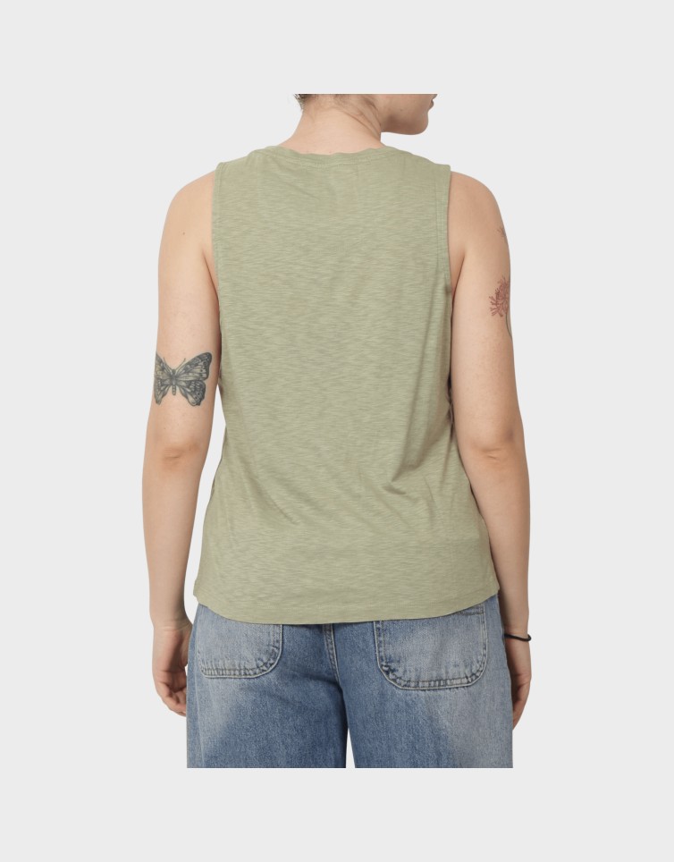 D2 STUD SCOOP NECK TANK