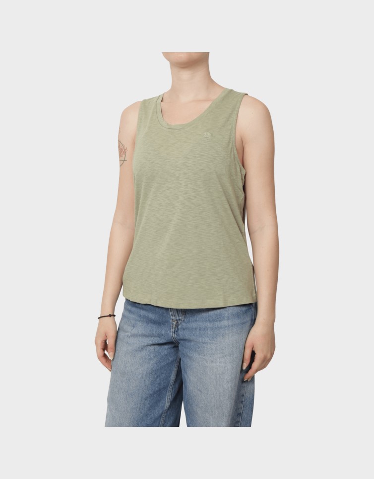 D2 STUD SCOOP NECK TANK