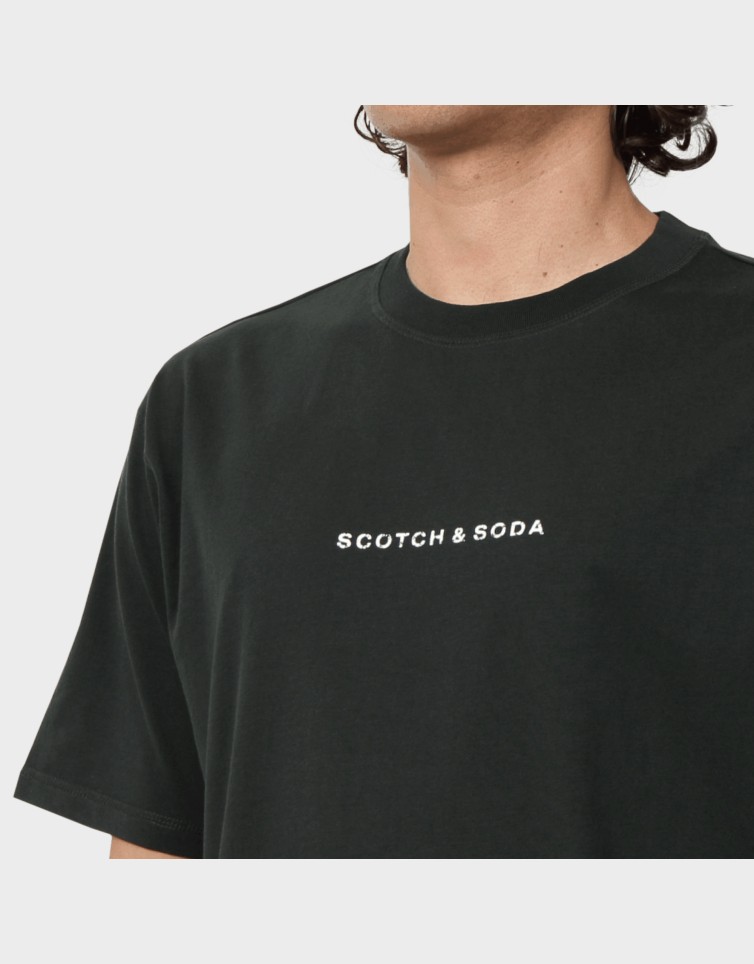 ESSENTIAL TEE